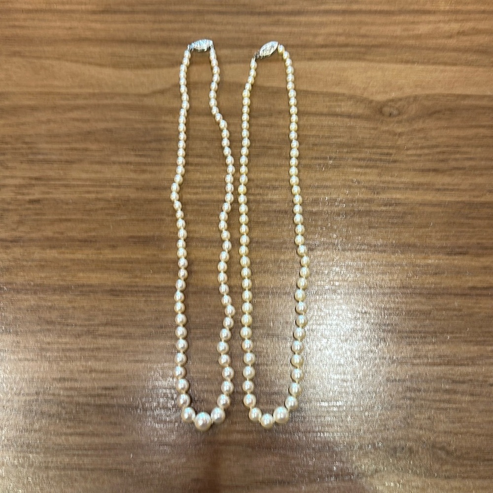 Genuine pearl necklace